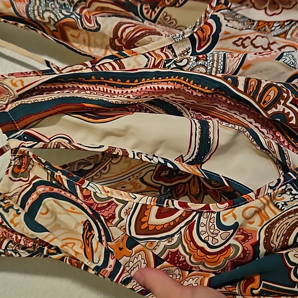 Super Cute NWOT Shein Curve Flowy Romper - Picture 2 of 6